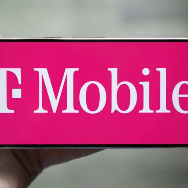 Returning a phone to T-Mobile now costs another $5