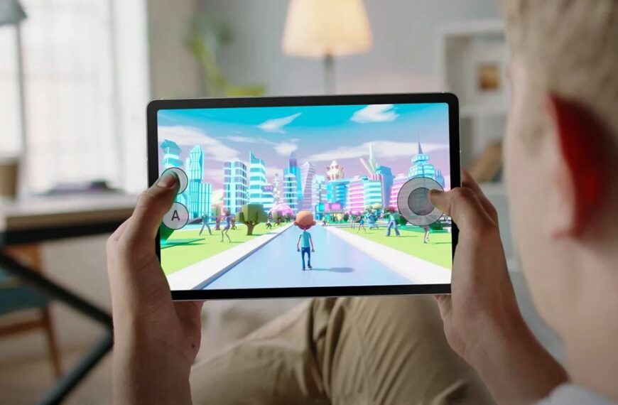 This tablet bundle comes with a Galaxy Tab S10 FE AND a 128GB SD card, and now it’s 26% off for Presidents’ Day