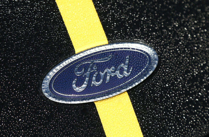 Ford to show new road-going sports car at…