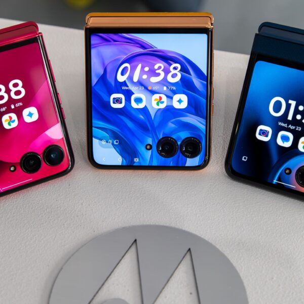 When does the Motorola Razr 2026 launch?