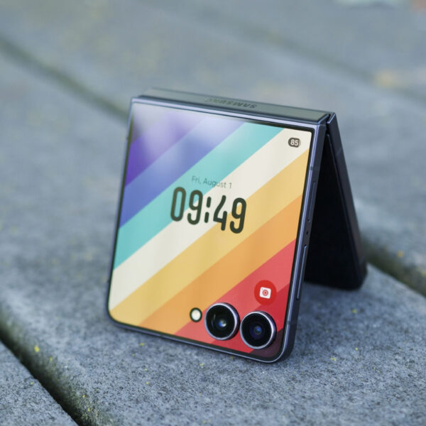 Is the upcoming foldable stuck in the past?