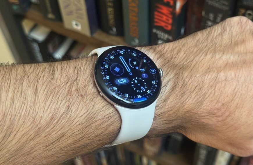 December Pixel Watch 4 update adds one-handed gestures and upgrades a key Gemini tool