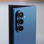 Global smartphone shipments rise 2.3% in Q4 2025: Samsung and Apple lead the market