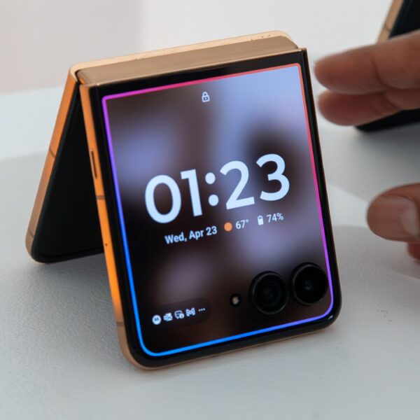 This is absolutely the one smartphone I would buy right now during Amazon’s Big Spring Sale