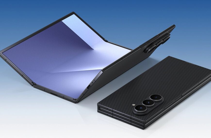 This unreleased Galaxy Z TriFold prototype…