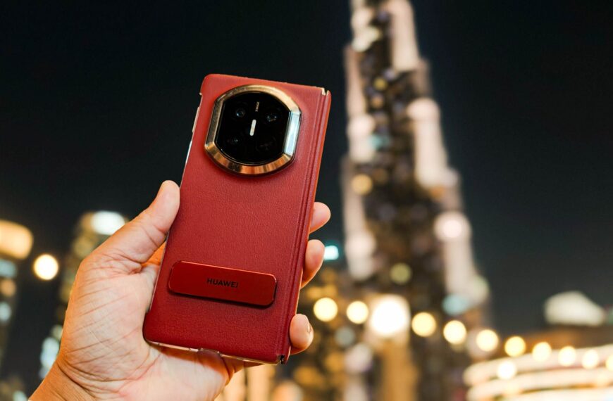 I used Huawei’s Mate X7 to take photos of the world’s tallest building, and I’m convinced that this foldable has the best cameras