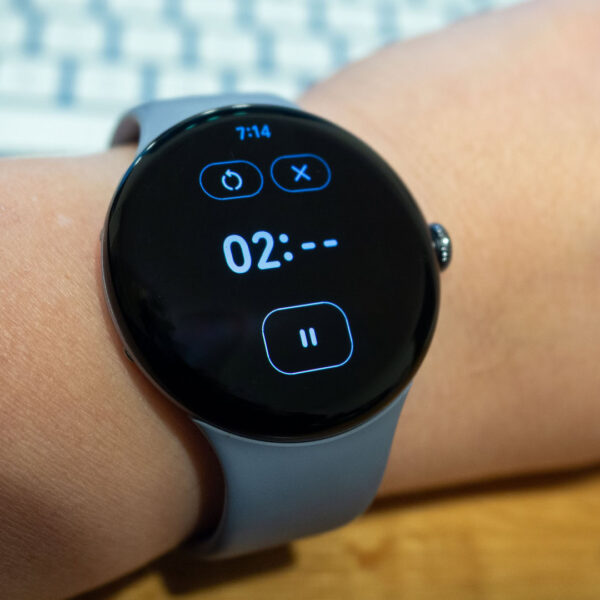 Google fixes Pixel Watch annoyances with AOD timer, stopwatch, and media controls