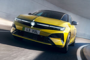 Vauxhall Astra update brings bold new face and&hellip;