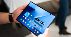 iPhone Fold’s crease-free display is about to hit&hellip;