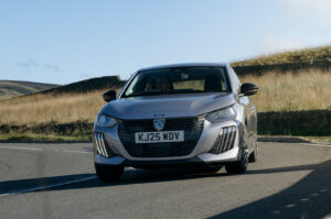 Steel wheels, manual ‘box: Peugeot 208 is a&hellip;