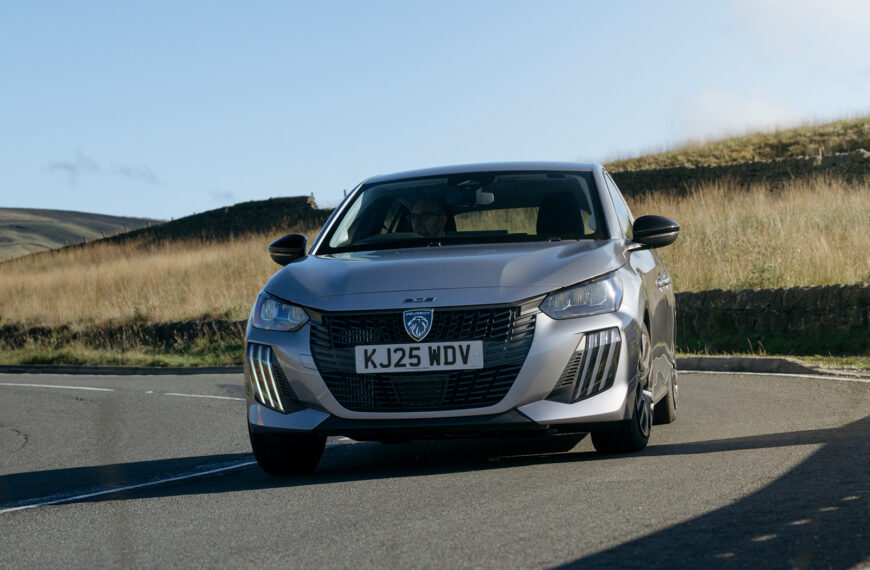 Steel wheels, manual ‘box: Peugeot 208 is a new car with ’90s soul