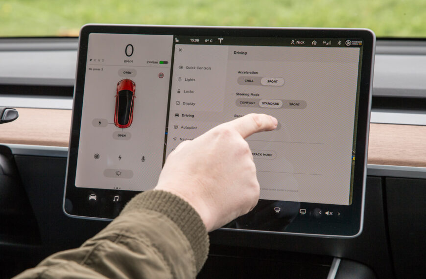 Touchscreens ‘wrong technology’ for main car controls, says iPhone designer