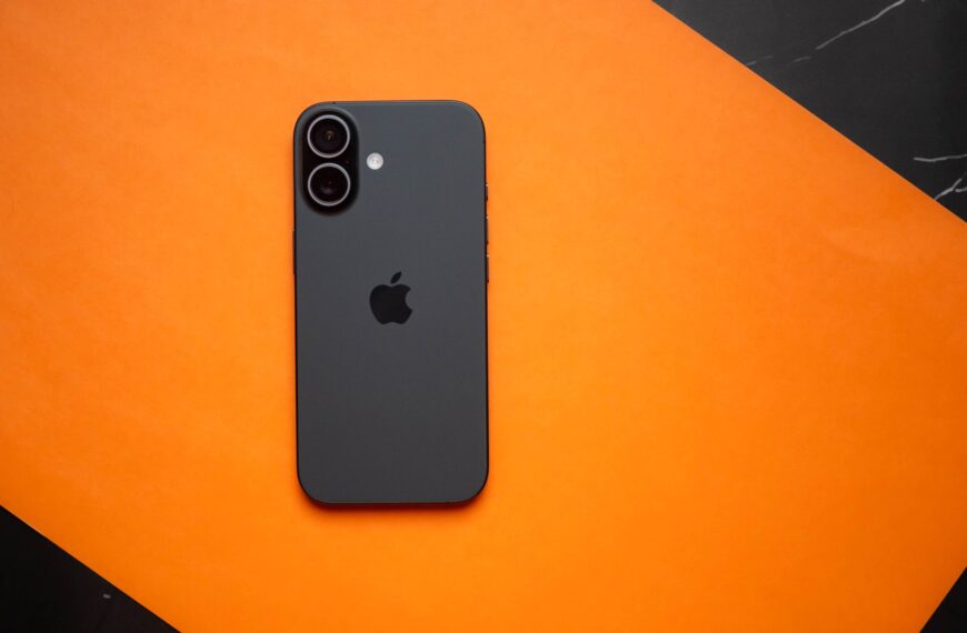 Need to buy an iPhone in 2026? Here’s why you should get the iPhone 17