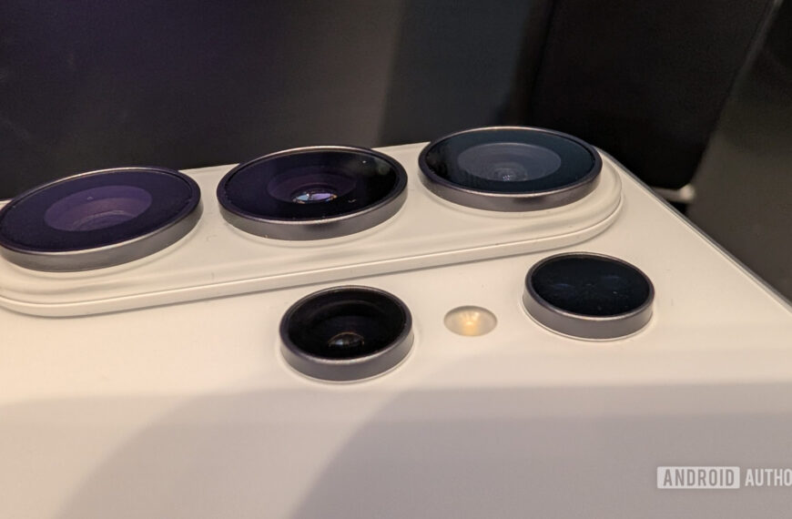 The Galaxy S26 series can translate the world around you in real time