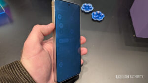 Close-up look: How Privacy Display on the Galaxy&hellip;