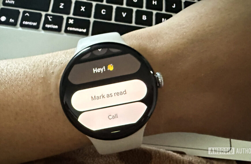 Wear OS notifications for Google Messages are getting a smart new trick