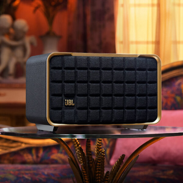 Love retro speakers? Check out these Marshall and JBL deals!