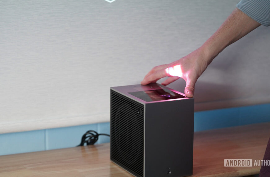 LG CineBeam S review: Big-screen projection, small build