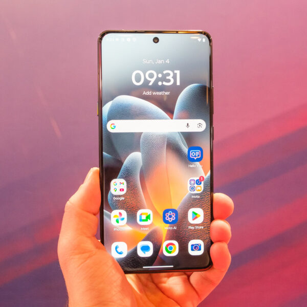 Surveys show the chaotic Motorola Android update policies aren’t impressing fans