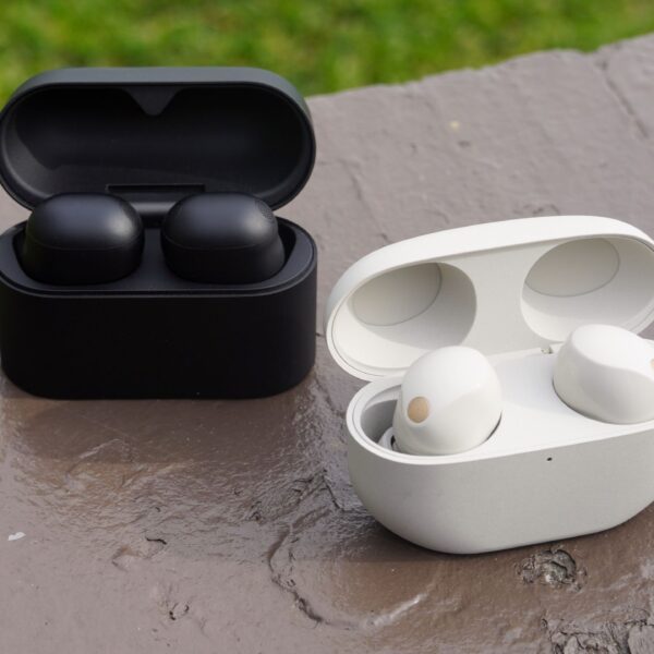 I compared Sony’s new WF-1000XM6 earbuds to the WF-1000XM5