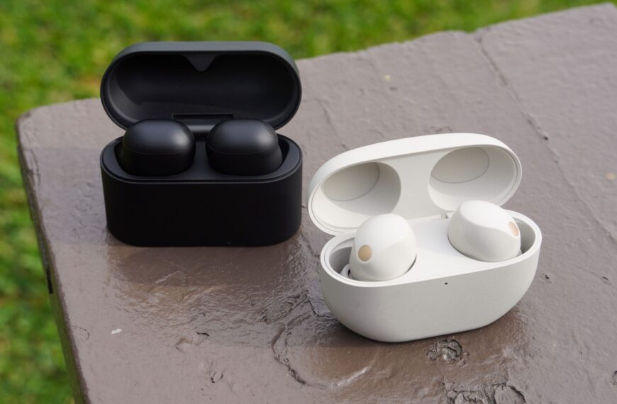 I compared Sony’s new WF-1000XM6 earbuds to the WF-1000XM5