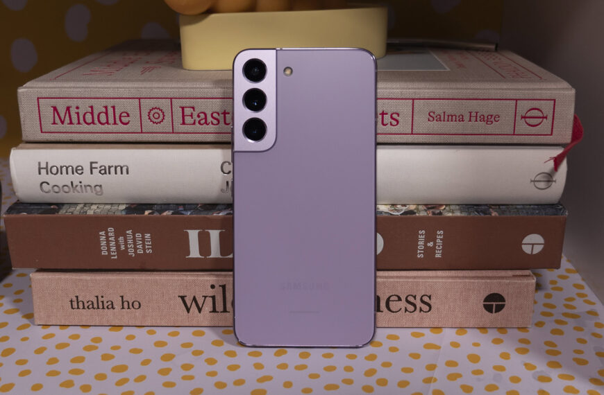 Galaxy S22 boot loop complaints…