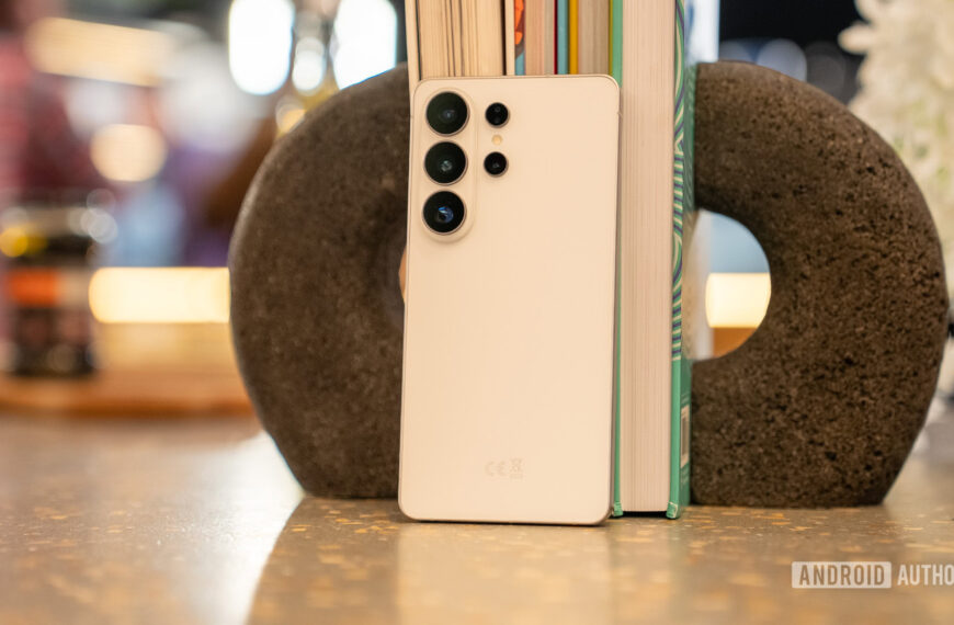 The Galaxy S26 Ultra looks great, but not for S25 Ultra owners