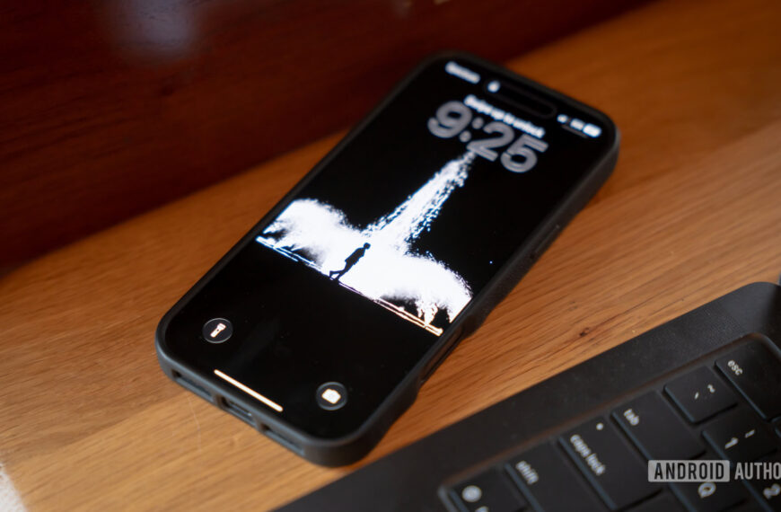 Wallpaper Wednesday: Android wallpapers 2026-02-18