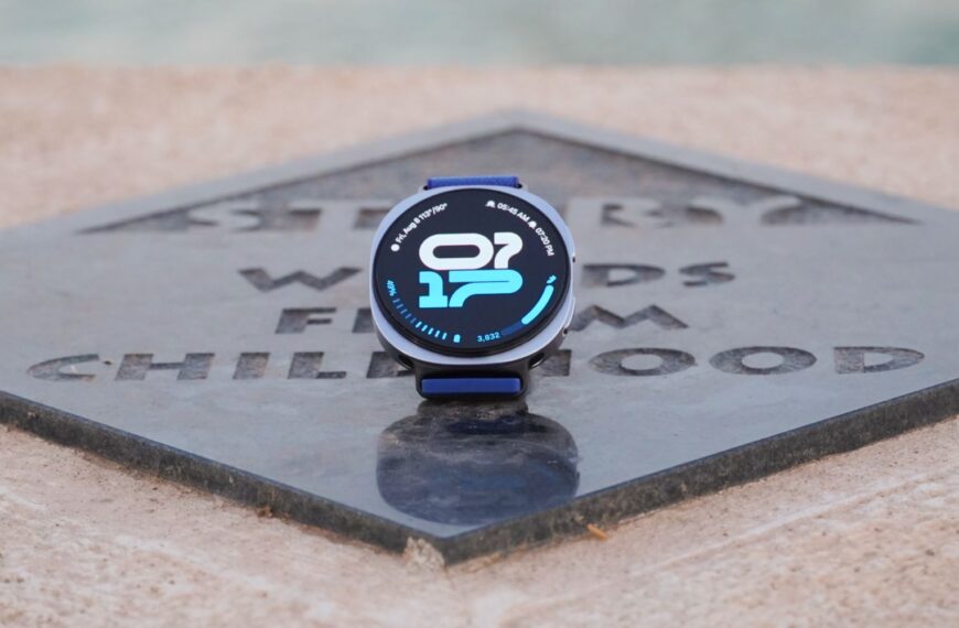 Galaxy Wearables app gets with the times, snagging a new look, but kicks old device support