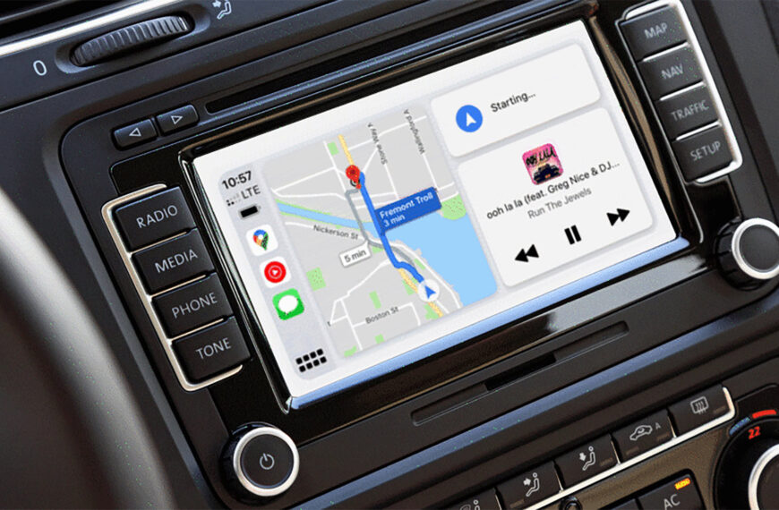 Looks like Apple CarPlay just beat Android Auto to bring a highly-demanded feature