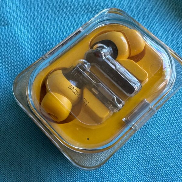 I really should be saving money, but these $59 noise-cancelling earbuds are simply too good to miss this Presidents’ Day