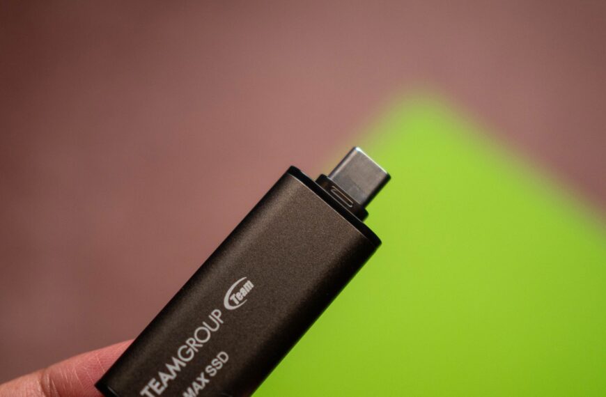I used this SSD flash drive to solve my Pixel 10 Pro XL storage problems