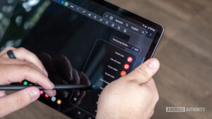 Samsung is considering custom font support for the&hellip;