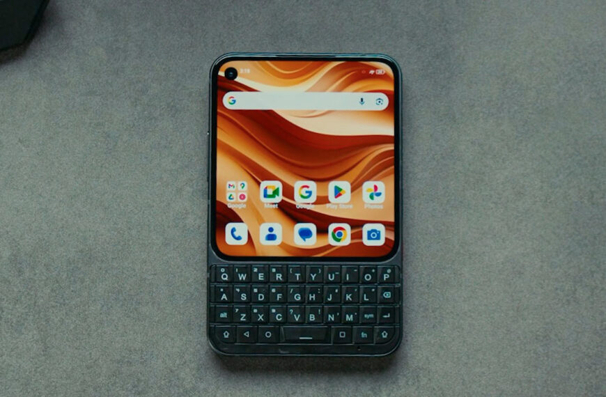 Unihertz shows off its BlackBerry-style Titan 2 Elite in a new color