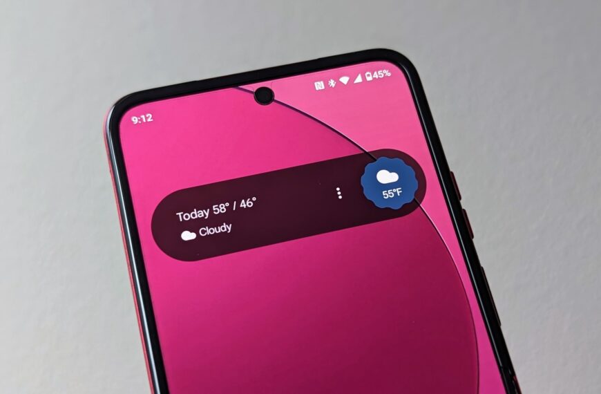 Pixel’s At a Glance just got easier to read, and I can finally use my favorite wallpaper