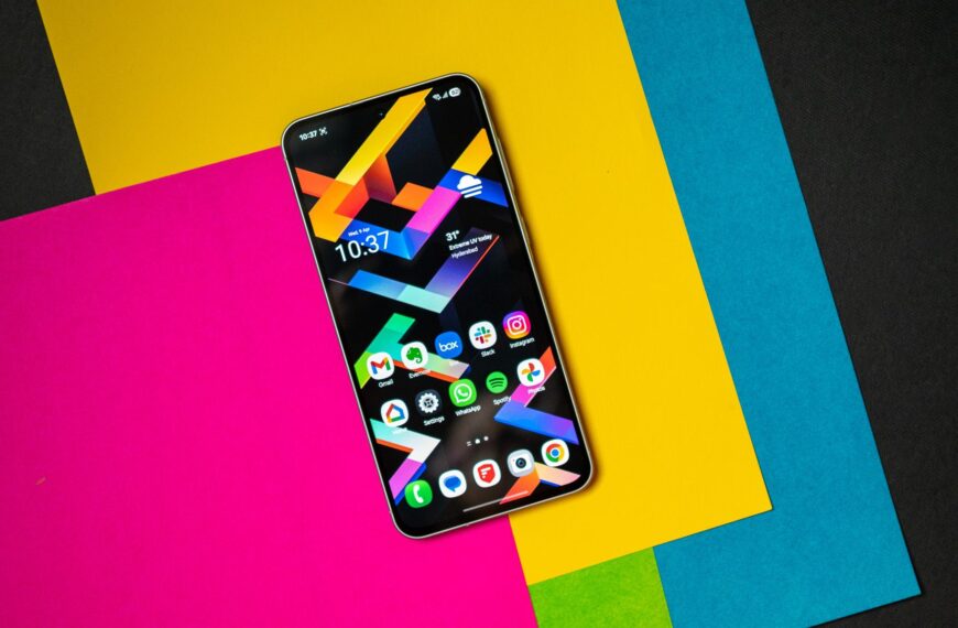 Your next Galaxy phone could ditch Samsung’s own displays to save cash