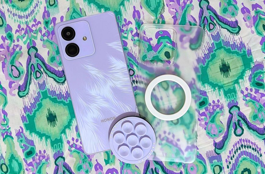 I put a magnetic ring on my non-wireless charging phone — here’s why you should too