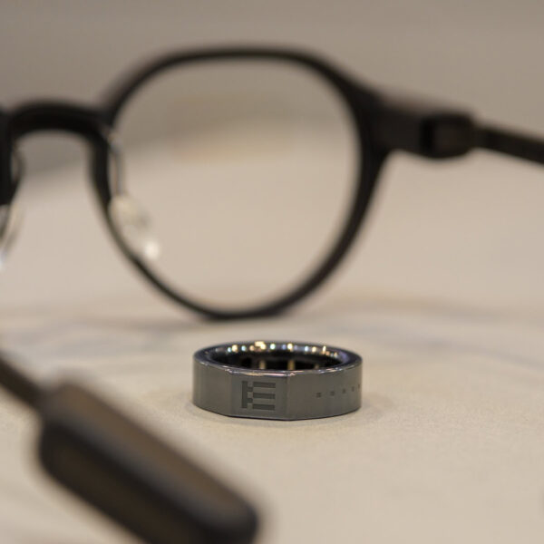 These smart glasses can now make you sound like the smartest person in the room