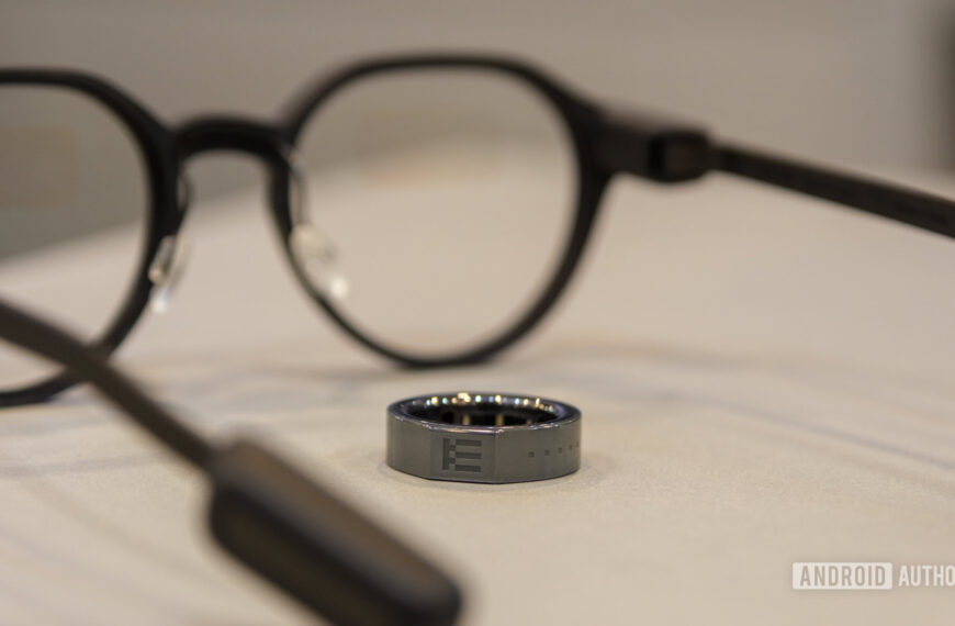 These smart glasses can now make you sound like the smartest person in the room