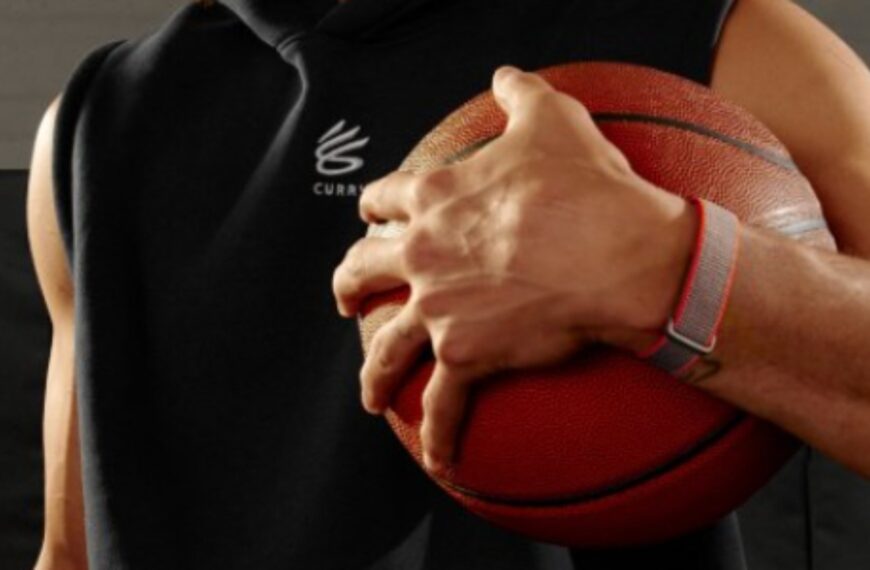 This is Google’s new screenless Fitbit band to take on Whoop