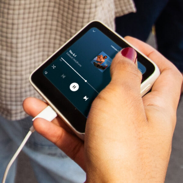 This $400 digital detox phone has a 3-inch screen (yay!) and a subscription service (boo!)