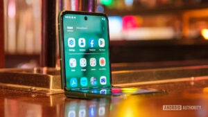 Moto Razr 2026 could come with more storage&hellip;