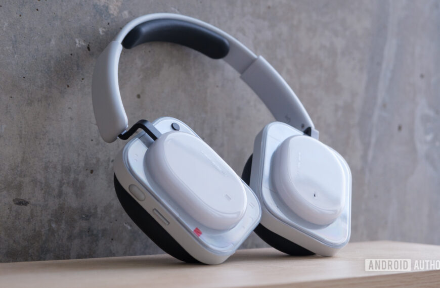 I finally tried Nothing Headphones for the first time, and I don’t want to go back