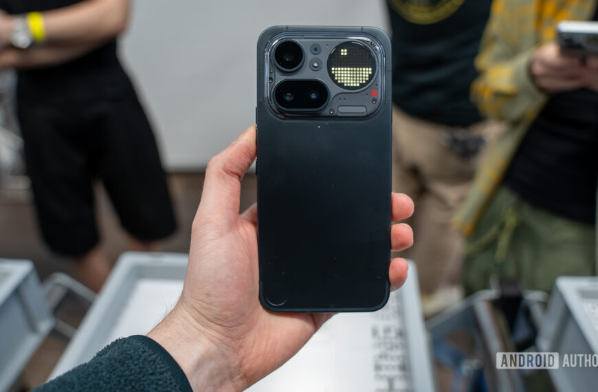 I hope the Nothing Phone 4a Pro is the future of Nothing Phone design