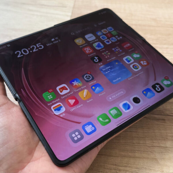 Exclusive: I just went hands-on with the OPPO Find N6 at MWC 2026, and the crease is basically gone