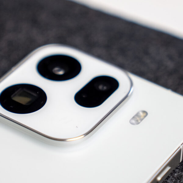 Leak hints at triple 200MP cameras for a future Android flagship