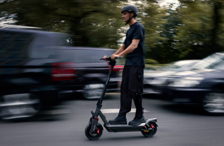 Save $450 on the Segway Max G3 Electric Scooter