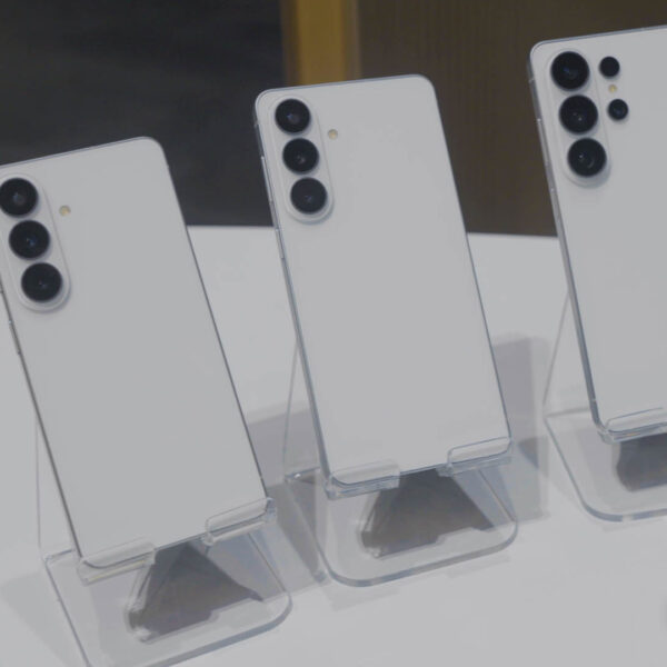 No surprise: Samsung just gave the Samsung Galaxy S26 a perfect design score