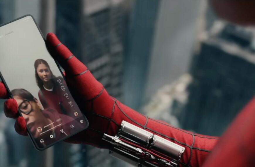 Spider-Man ditches Xperia for a Galaxy Z Flip in Brand New Day, and the internet can’t get over it