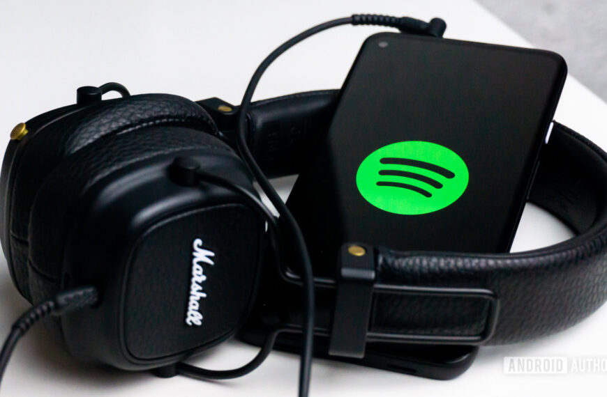 Spotify’s new SongDNA feature lets you fall down a music discovery rabbit hole